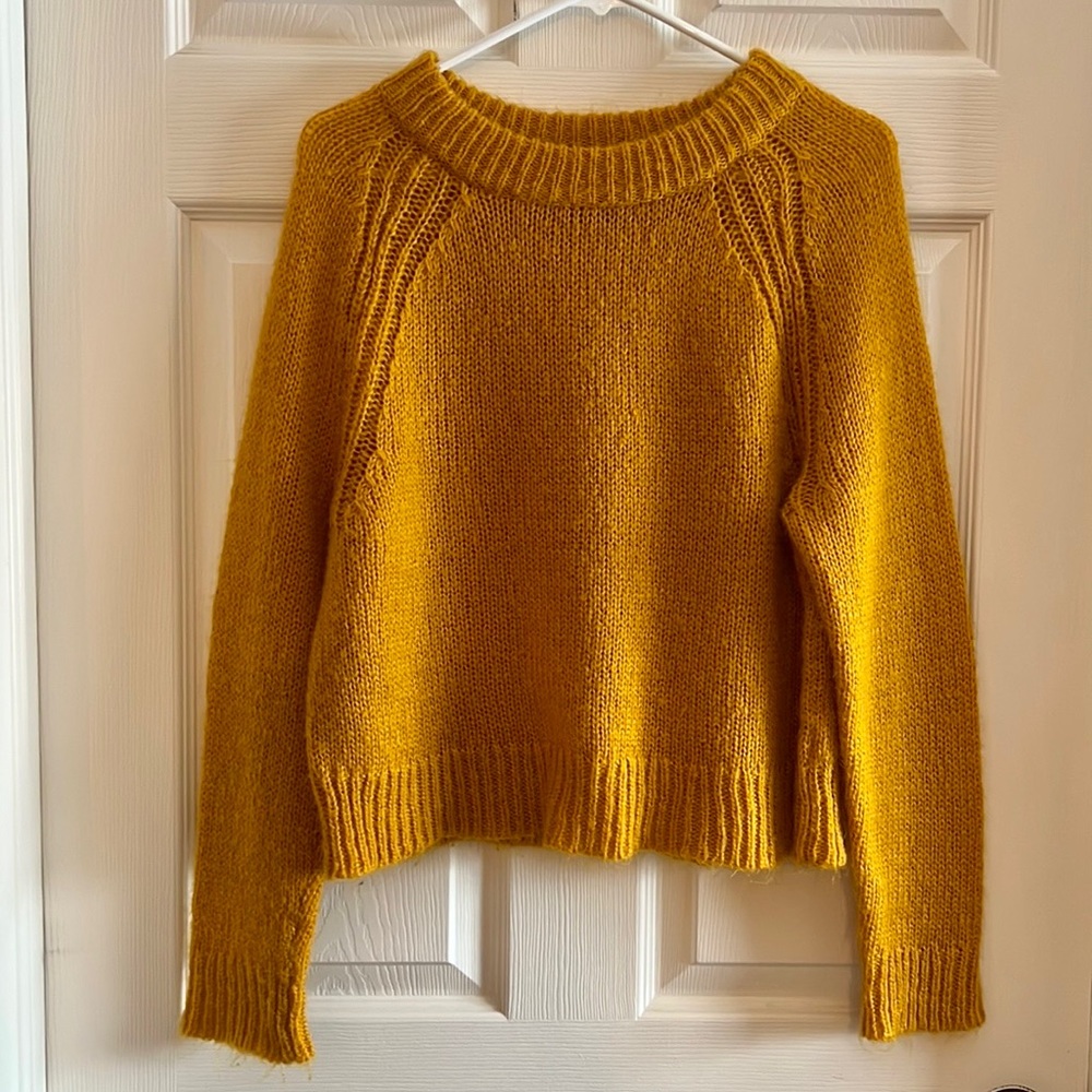 a.n.a. Cropped Sweater